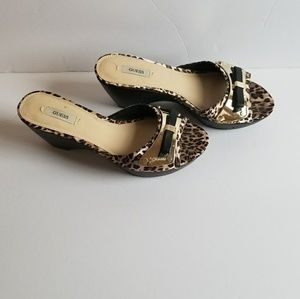 Guess Wedge Slipping. Leopard print 9M